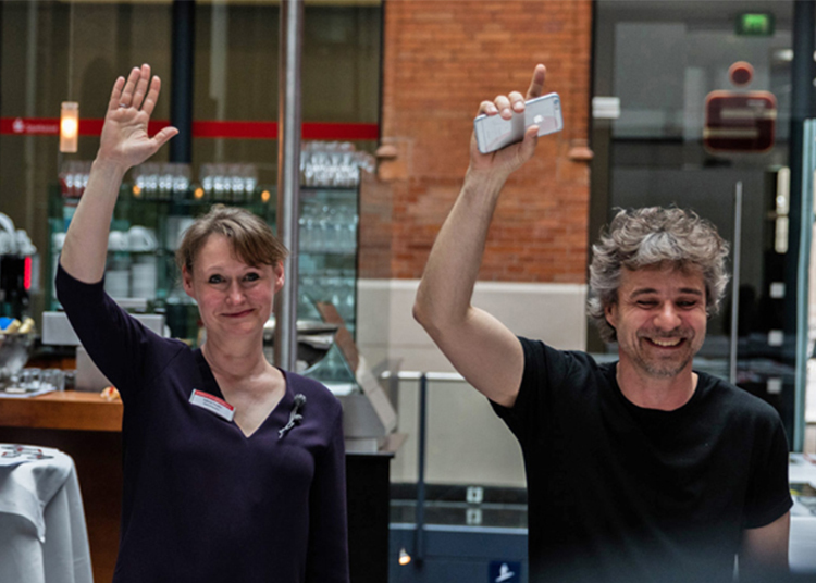 我們採訪了 2018 年 iF 設計新秀獎（iF YOUNG TALENT AWARD，現更名為：iF DESIGN TALENT AWARD）評委 Sabine Foraita 教授博士，與她暢談設計的未來、產品製造以及地域化市場模式與邪惡設計。