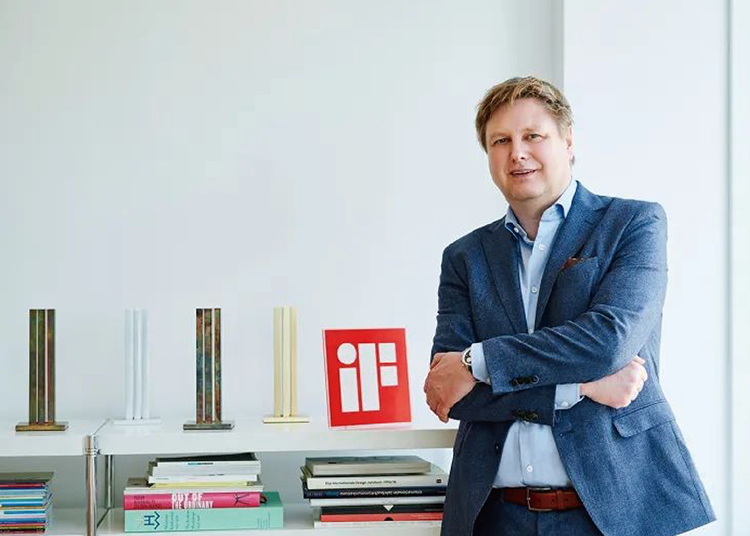 定於 12 月 10 日上午舉辦的「2021 年 iF 成都國際創意設計會議」已進入最後報名階段，把握最後報名時間！在本場活動中，在此提前為大家帶來iF 的總裁 Uwe Cremering 先生的致信，讓我們先睹為快。